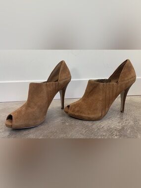 Guess Suede Peep Toe Bootie Heels 8.5